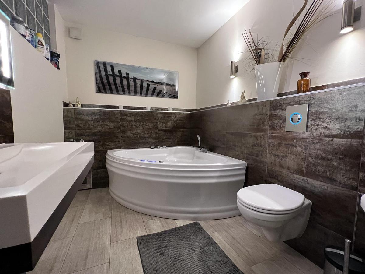 Fewo Mit Garten, Kamin U. Whirlpool Berlín Exterior foto